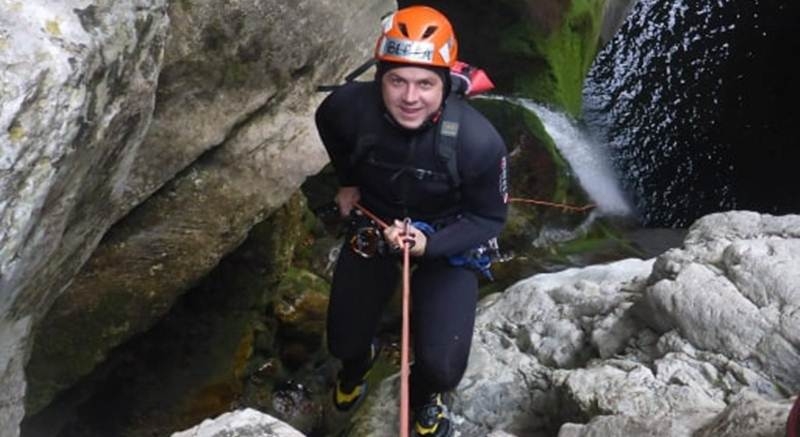 Blečić “protrčao” kroz kanjon Nevidio za 39 minuta! (VIDEO)