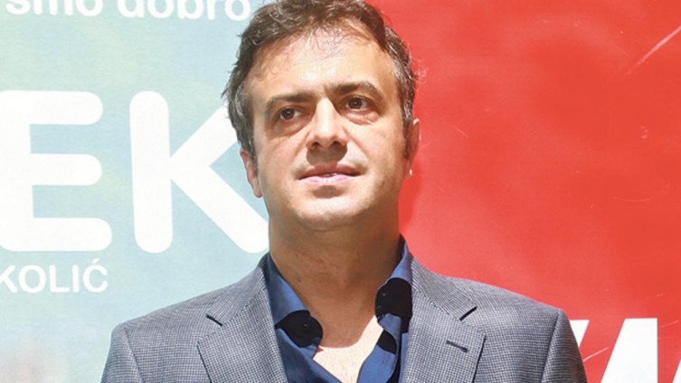 Sergej Trifunović na Tviteru objavio da su njegovi saradnici htjeli uzeti pola miliona eura mita