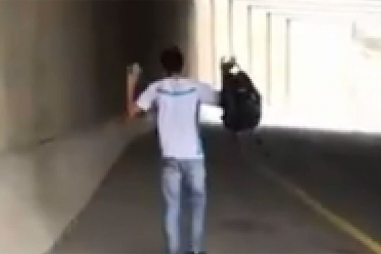 Uznemirujući video: Izraelska policija pucala u Palestinca koji im je bio okrenut leđima