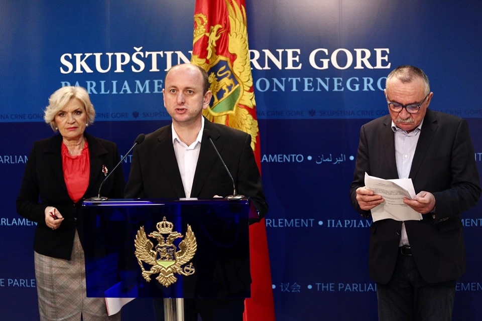 Opozicija traži interpelaciju Pažina