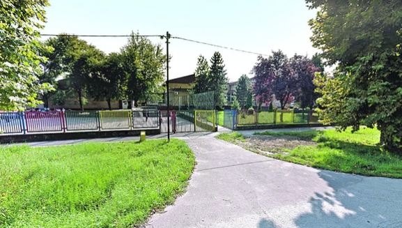 Užas u Bačkoj Palanci: Učenik nokautirao drugaricu nasred časa!