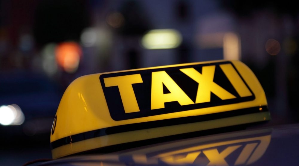 Podgorica: Taksisti uveli start tarifu od 50 centi, međugradska vožnja po taksimetru