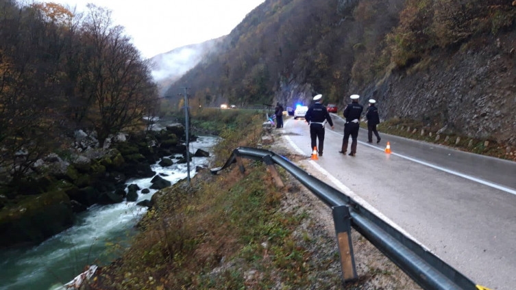 Kamion sa radnicima sletio u Vrbas, ima poginulih