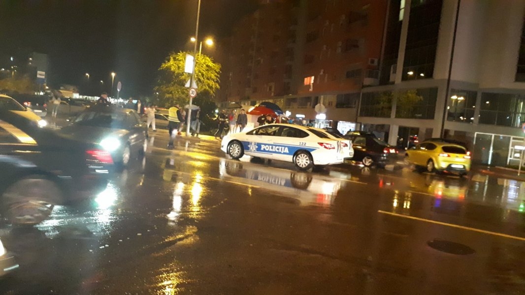 Automobil udario dvije djevojke na pješakom prelazu u Siti kvartu: Hitno prebačene u Klinički centar