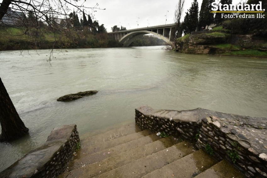 Ronici iz Morače izvukli tijelo ženske osobe