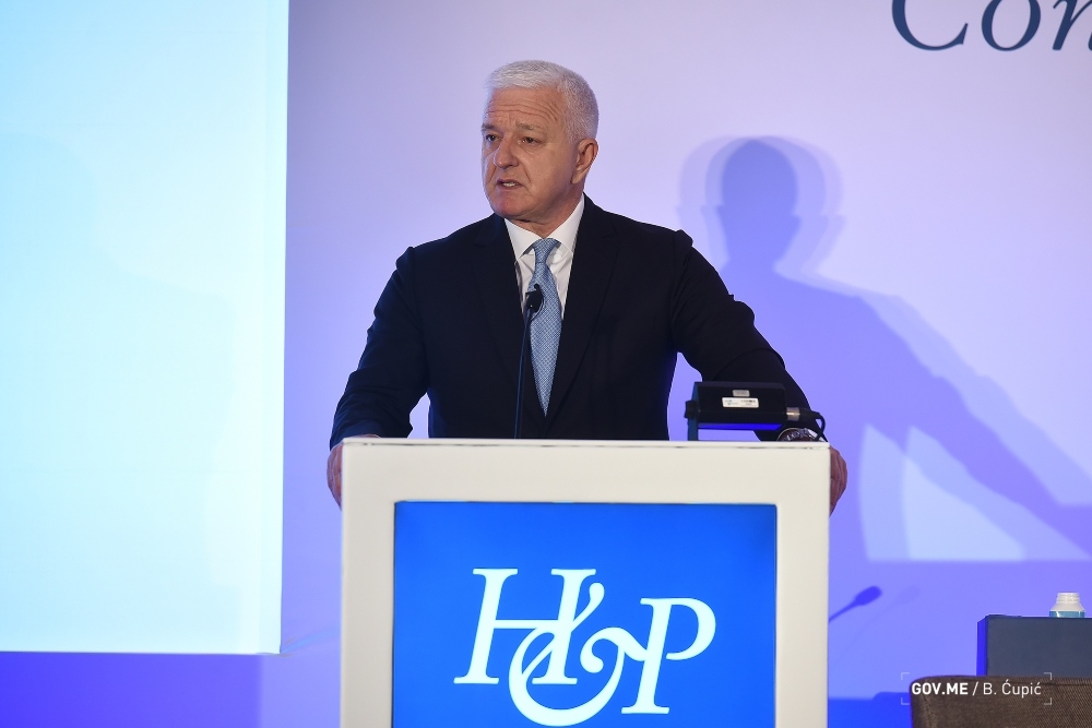 Marković u Londonu predstavio Crnu Goru investitorima: Najrazvijenija smo država ZB, treća zemlja po rastu u Evropi i pouzdana investiciona destinacija