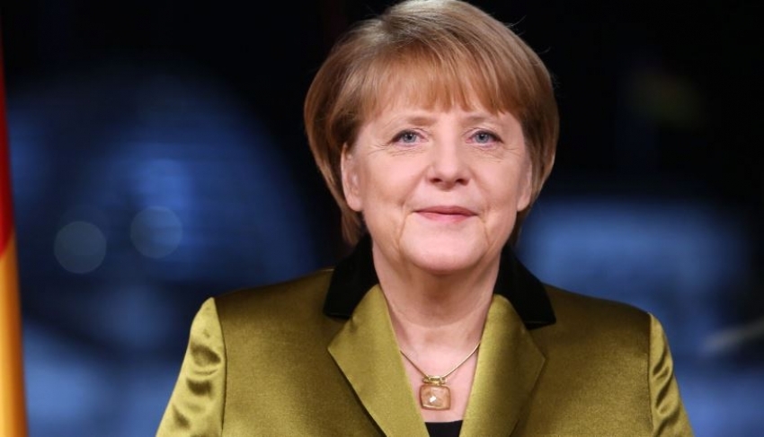 Merkel: Ne slažem se sa Makronom, to nije moj stav!