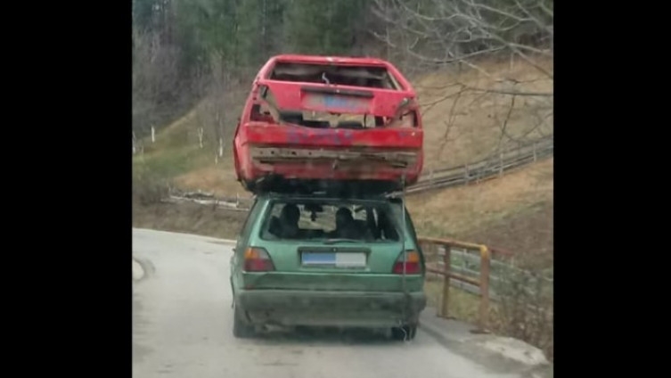 Što ti je mašina: Dvojka ide kao od šale i kad je natovarena drugim Golfom