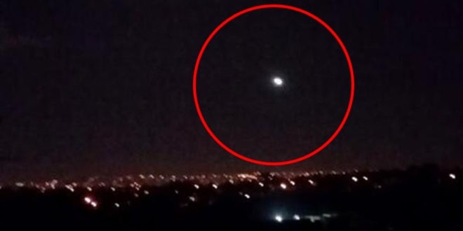 Šta lebdi iznad Berana? Lampion, kesa, NLO…
