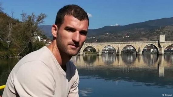 Sa dvije diplome u džepu ovaj mladi Novljanin odlazi iz Crne Gore: “Idem da konobarišem na kruzeru”