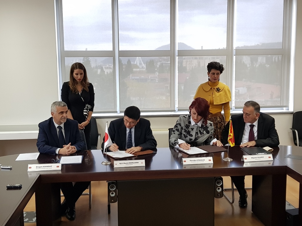 Vlada Japana donirala Šavniku specijalno vozilo za čišćenje snijega i druge namjene