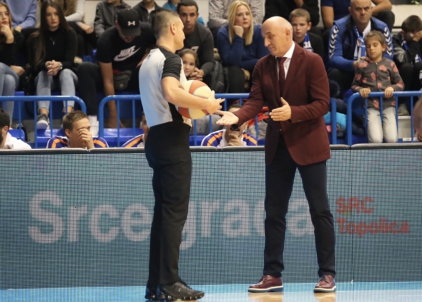 Pavićević: Umjesto da napadnemo koš, mi smo šutirali za tri… Neki igrači su došli da uzmu pare