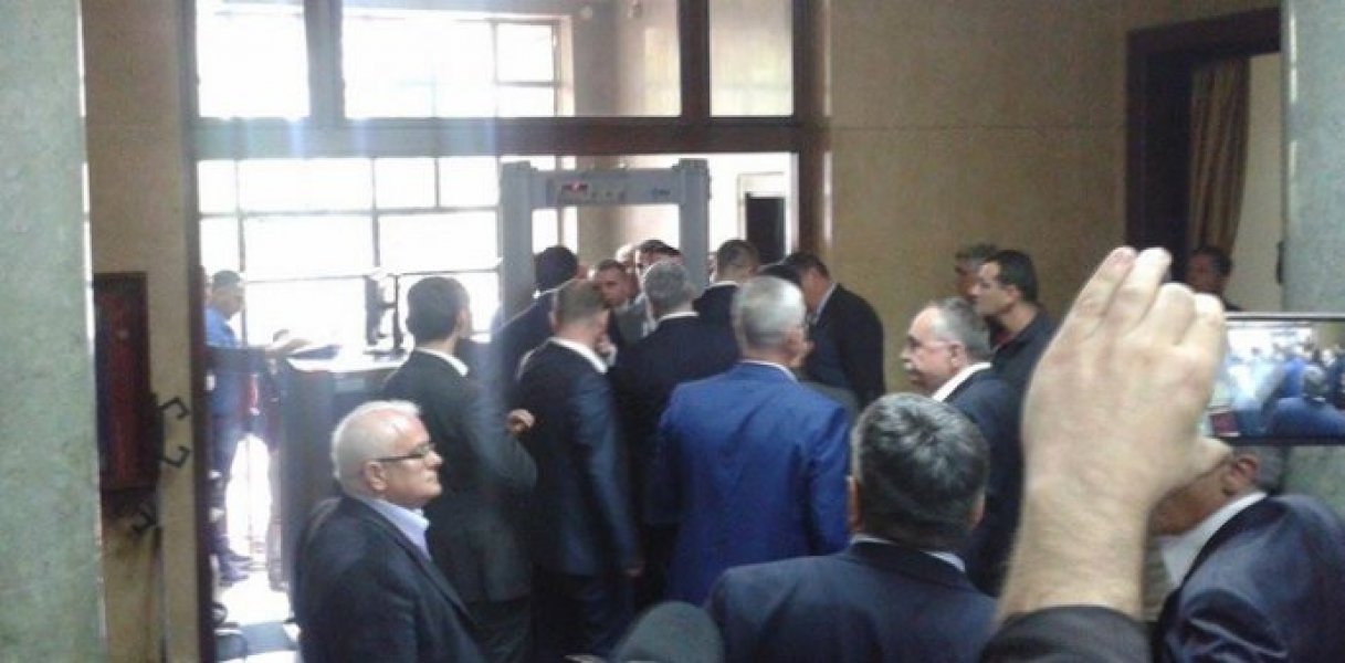 Tužilaštvo zadovoljno nanogicom i uslovnom za poslanike DF-a