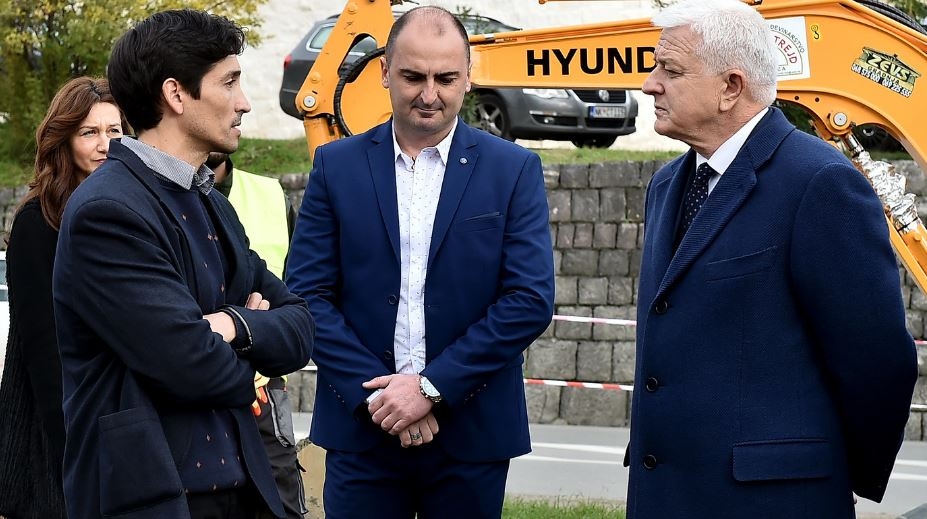 Marković u Tivtu: Ovo je opština za primjer, ovdje se ne razmišlja samo o hotelima i rizortima, nego i o potrebama građana