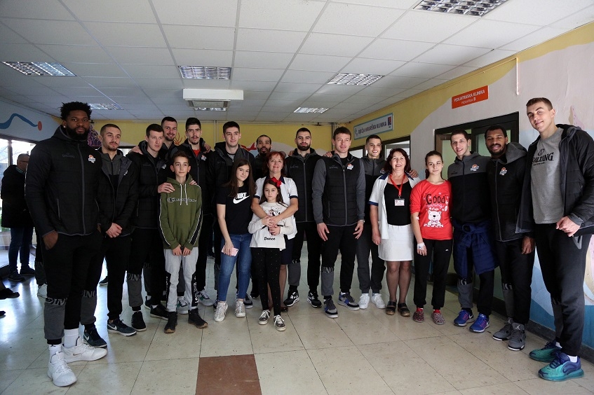 Lideri ABA lige obradovali mališane
