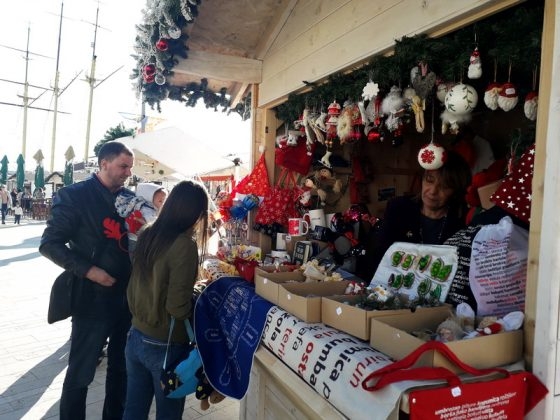 Novogodišnji bazar u Tivtu u sklopu Zimske bajke