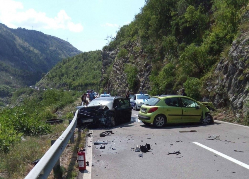 Kao na ratištu: Do 1. decembra na našim putevima stradale 44 osobe