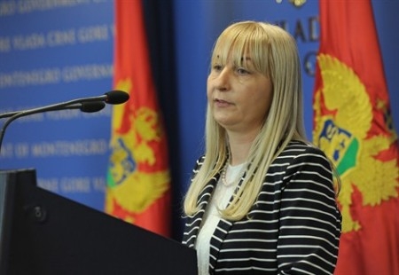 MUP: Bugarin suspendovana zbog neprimjerenih stavova na Fejsbuku