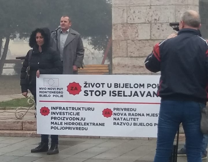 NVO “Novi put” održala protest: Prestati sa tjeranjem investitora iz Bijelog Polja