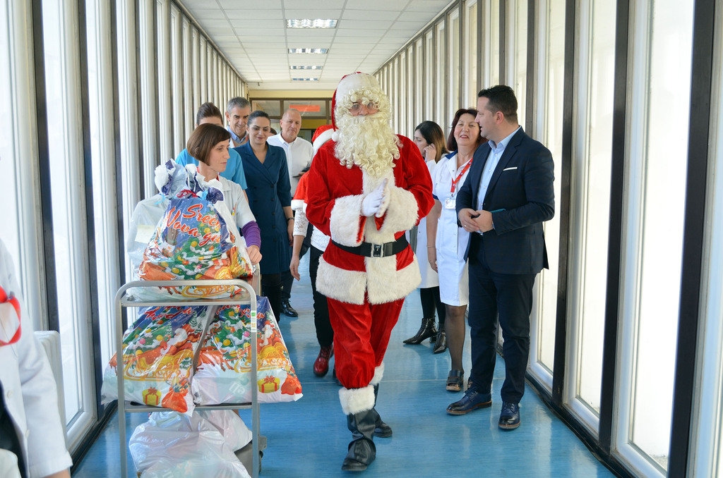 Klinički centar Crne Gore obradovao najmlađe pacijente