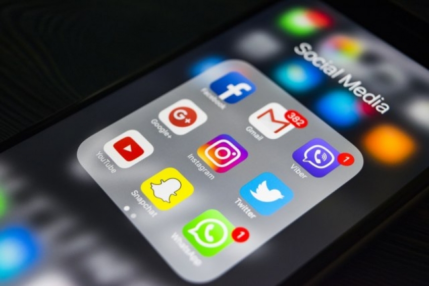 Facebook mora da plati 4 miliona dolara kazne