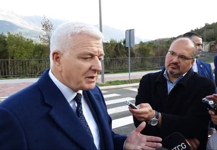 Marković: Zakon će razjasniti šta je crkveno, šta državno