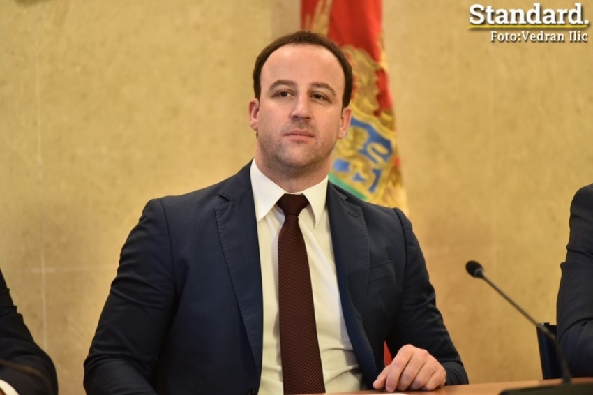 Nikolić: Opozicija već priprema alibi za gubitak izbora