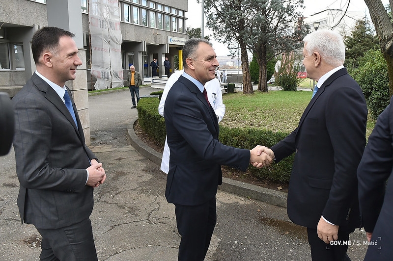 Marković pustio novi aparat za spoljašnje zračenje: izdašna ulaganja u zdravstvo omogućio nam je veoma visok privredni rast u mandatu ove Vlade