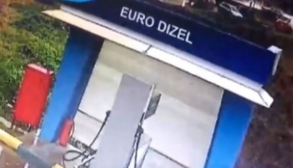 (VIDEO) Objavljen snimak eksplozije na benzinskoj pumpi