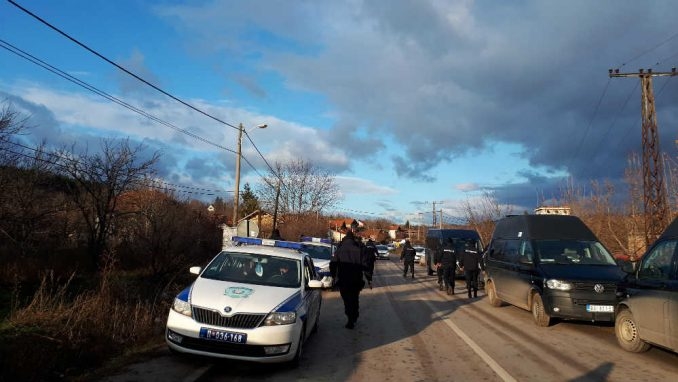 Srbija nastavlja da tone u tabloidnu septičku jamu