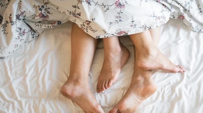 Seks nakon obilne večere? Da, ali samo u ovim pozama