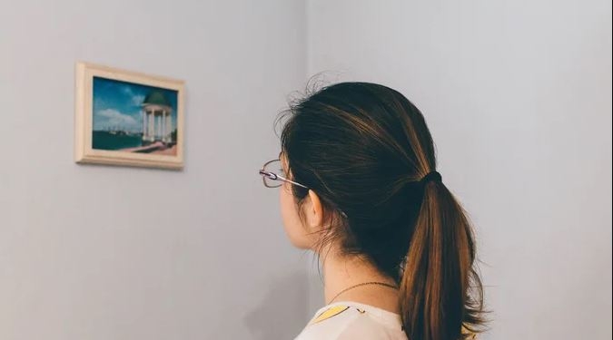 Modni dodatak iz devedesetih je ponovo popularan – mnoge od vas ga još uvek negde čuvaju!