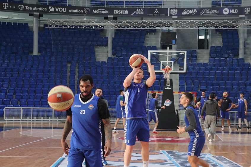 (VIDEO) “Trening se ne završava dok se ne ubaci 13 bacanja zaredom”