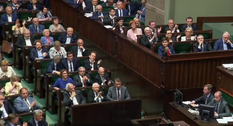 Sudije koje kritikuju vlast mogu dobiti otkaz: U Sejmu usvojen kontraverzni zakon
