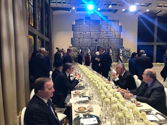 Đukanović i Vučić saglasni da treba smiriti tenzije