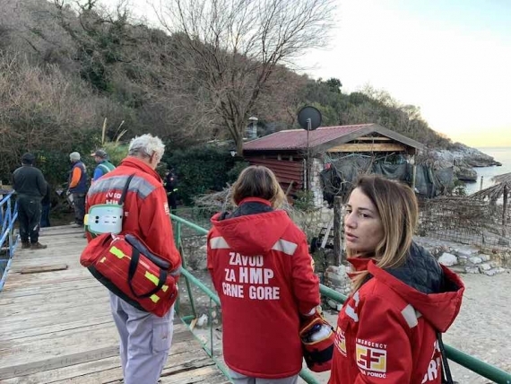 Kamenovo: Pokušao da se zapali zbog rušenja plažnog bara