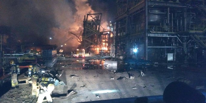 Eksplozija u Španiji: Gori fabrika u industrijskoj zoni, ugroženo 300.000 ljudi