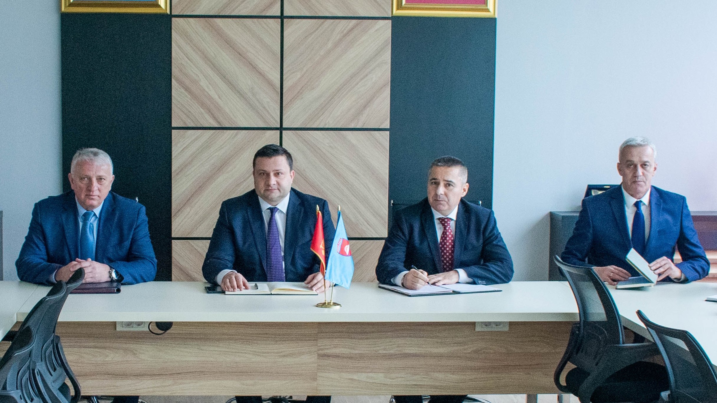 Veljović: Policija sa partnerskim službama odlučno i posvećeno radi da se svaki građanin osjeća sigurno i spokojno
