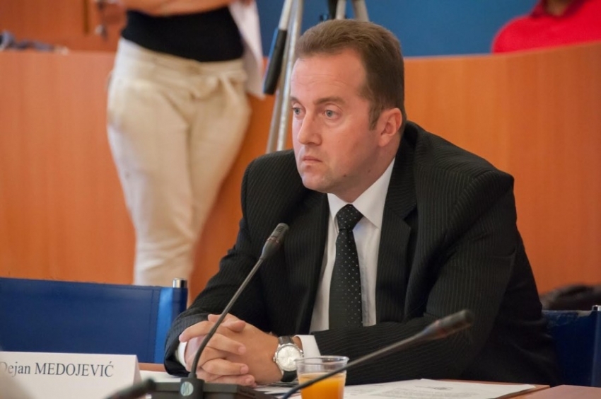 Medojević: Neistinita tvrdnja da se crnogorsko državljanstvo može steći kupovinom nekretnina u Crnoj Gori