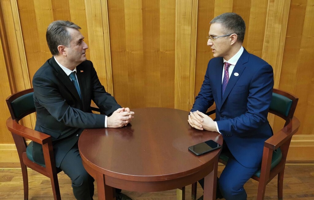 Nuhodžić i Stefanović: Crna Gora i Srbija razgovorom da prevaziđu tenzije