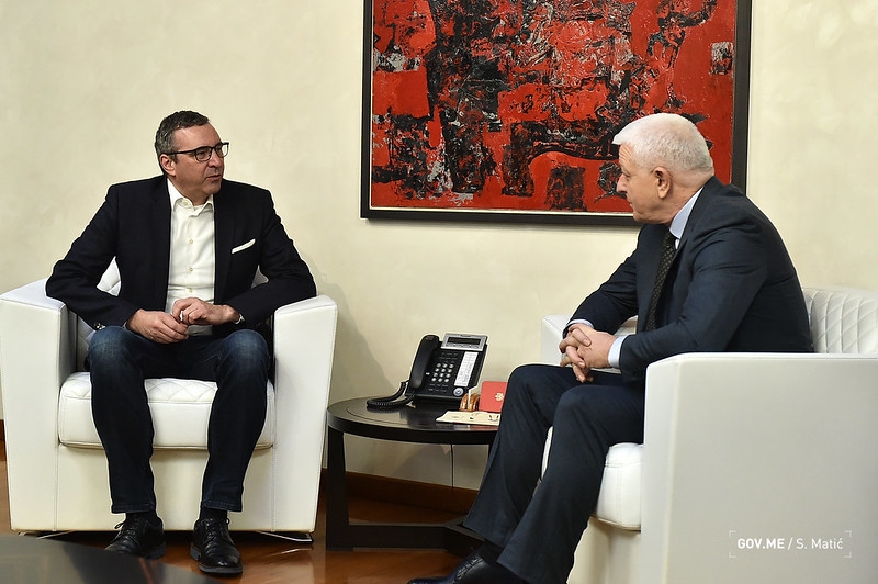 Marković sa poslanikom Bundestaga Fajferom: Prilike za snažniju saradnju u ekonomiji i energetici