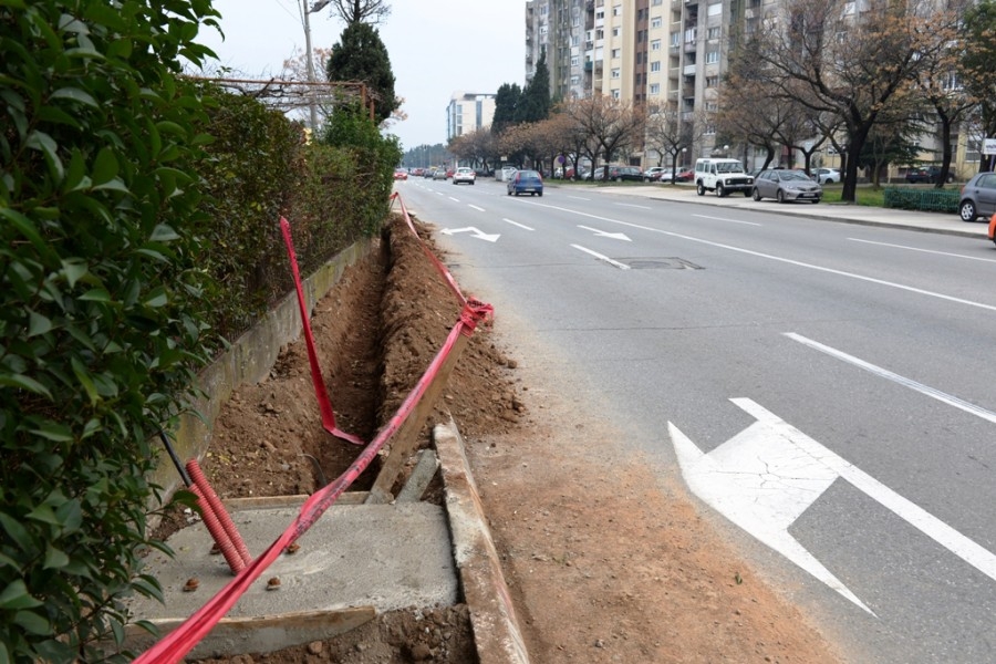 Počela ugradnja nove javne rasvjete u Ulici Bracana Bracanovića
