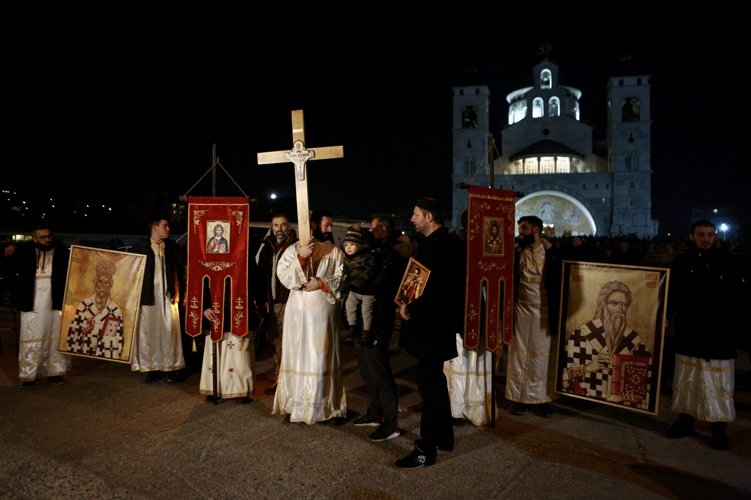 DF: Pratimo sve odluke Episkopskog savjeta