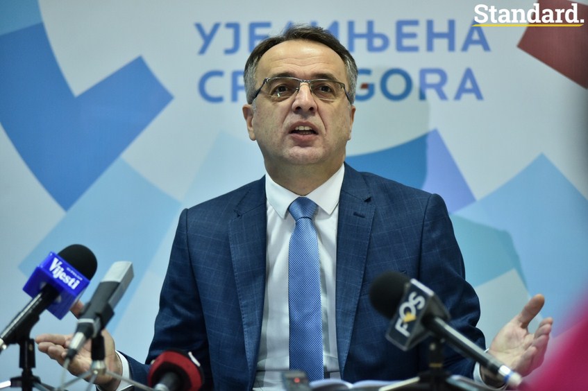 Danilović: Vladi pod hitno potreban profesionalan i odgovoran PR tim