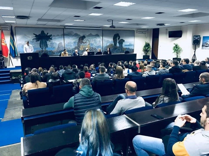Mladi DPS Bar: Zlonamjernim tumačenjem manipuliše se vjerskim osjećanjima