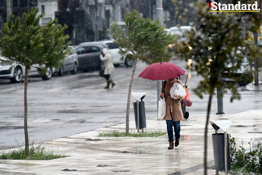 Vozači oprez, vožnju prilagoditi vremenskim i saobraćajnim uslovima