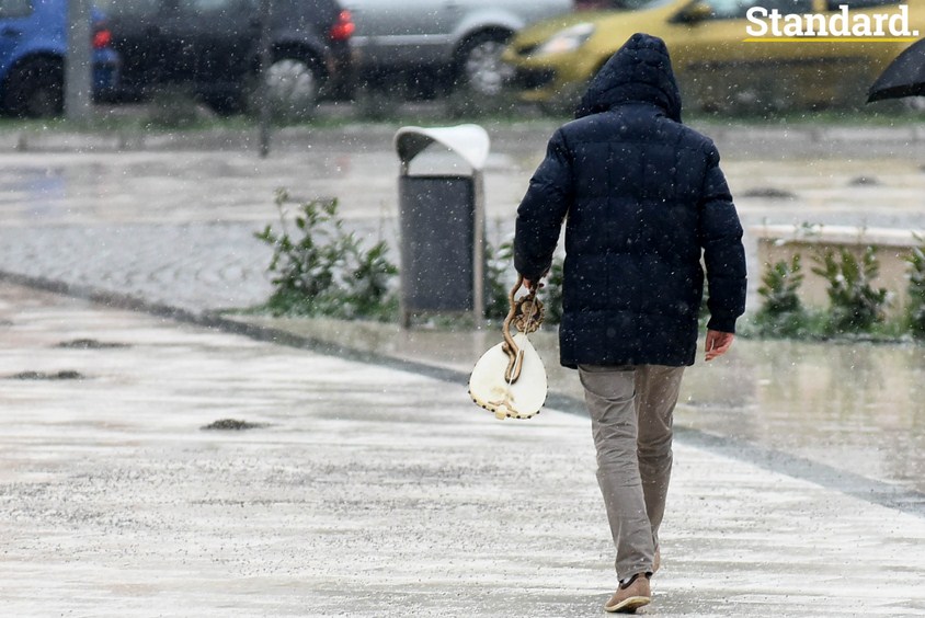 Danas oblačno i hladno, moguće mećave