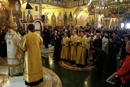 Mitropolija slavi slavu u čast Nemanjića, Amfilohije poručio: Povucite antisrpski zakon