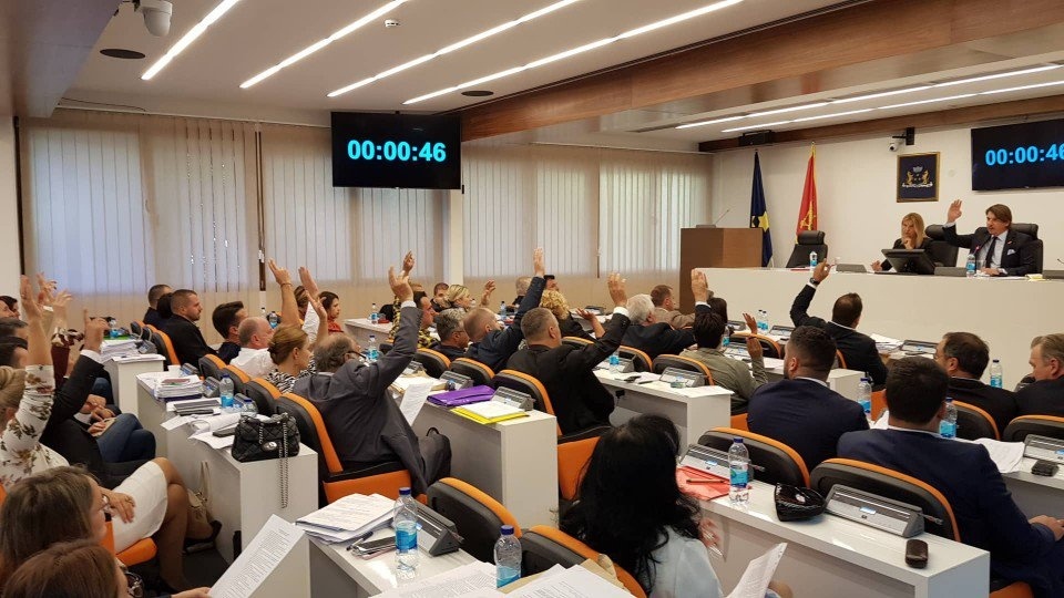 Budva: Demokrate žele skraćenje mandata parlamenta