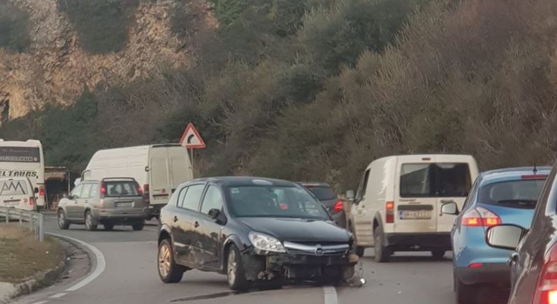 Udes na putu Bar‐Sutomore, jedna osoba povrijeđena